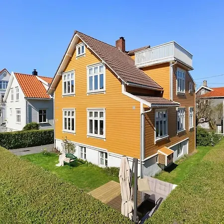 Sentrumsnaer Enebolig Pa Storhaug Villa Stavanger